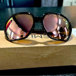 Smith sunglasses- Whitney with ChromaPop polarized rose gold lenses.